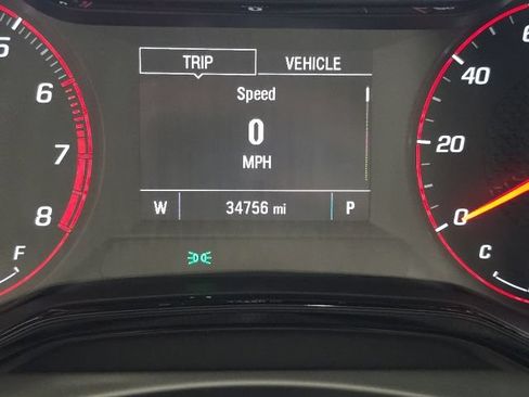 Used 2024 Chevrolet Trax RS FWD image 28