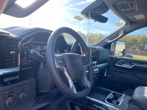 New 2025 Chevrolet Silverado 2500 LTZ w/ Trail Boss Package AWD/4WD image 10