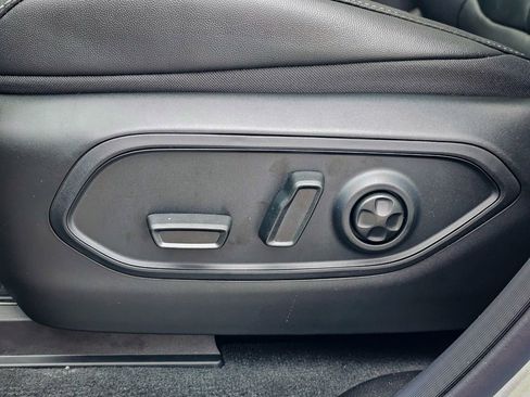 New 2025 Jeep Grand Cherokee Limited image 15