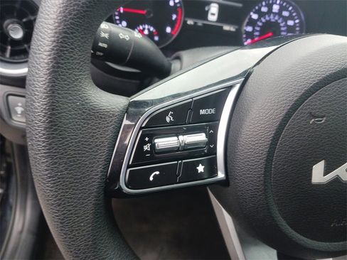 Used 2023 Kia Forte LXS w/ LXS Technology Package image 31