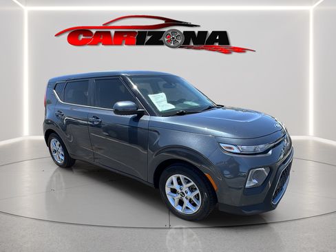 Used 2020 Kia Soul S FWD image 2