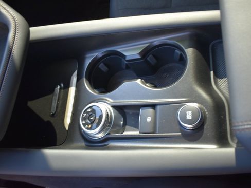 Used 2025 Ford Explorer Active image 20