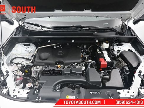 Used 2023 Toyota RAV4 LE FWD image 32