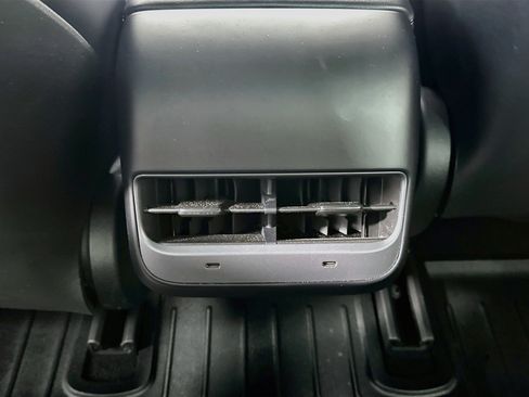 Used 2023 Tesla Model 3 Standard Range RWD image 27