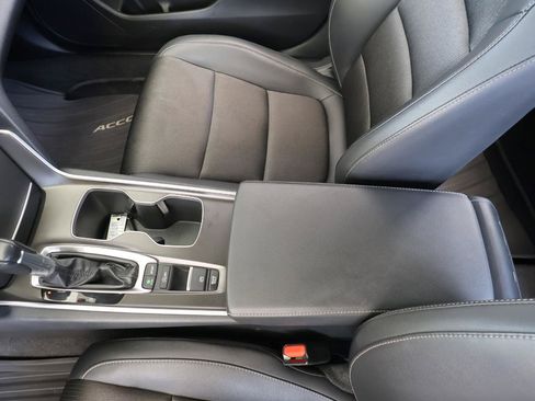 Used 2022 Honda Accord Sport image 40