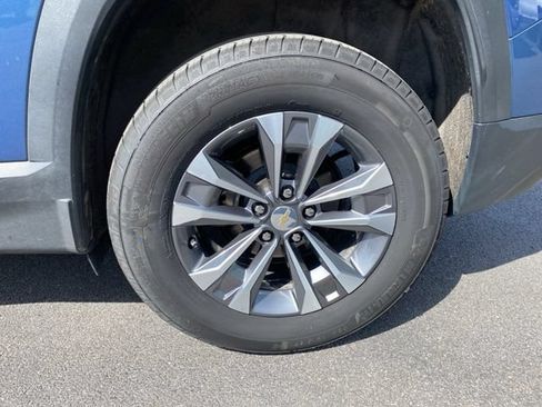 Used 2026 Chevrolet Equinox LT AWD/4WD image 22