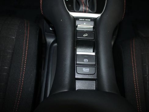 Used 2024 Honda HR-V Sport image 17