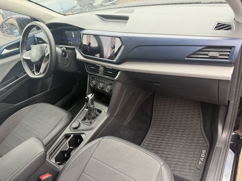 Used 2022 Volkswagen Taos SE image 20