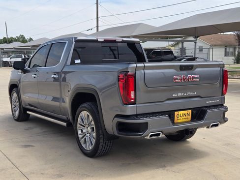 Used 2022 GMC Sierra 1500 Denali w/ Denali Premium Package AWD/4WD image 5