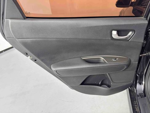 Used 2020 Kia Optima S image 35