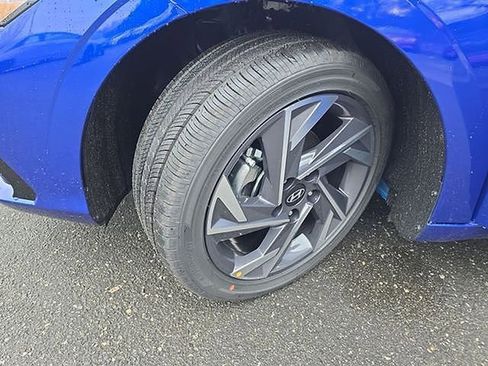 New 2026 Hyundai Elantra Limited image 45