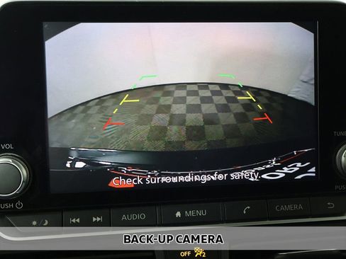 Used 2025 Nissan Altima 2.5 SV FWD image 4