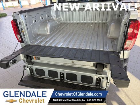 Used 2022 GMC Sierra 1500 SLE image 12