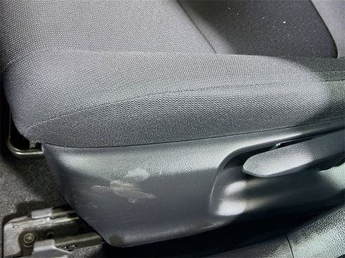 Certified 2021 Toyota Corolla LE image 18