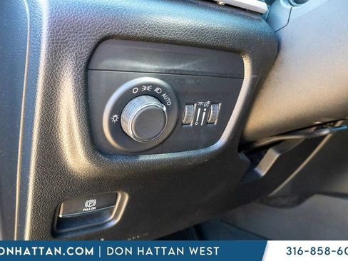 Used 2023 Jeep Grand Cherokee L Laredo AWD/4WD image 18