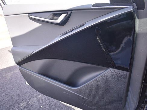 New 2025 Kia Niro EX Touring image 33