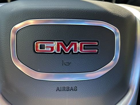 New 2026 GMC Sierra 1500 Elevation image 14