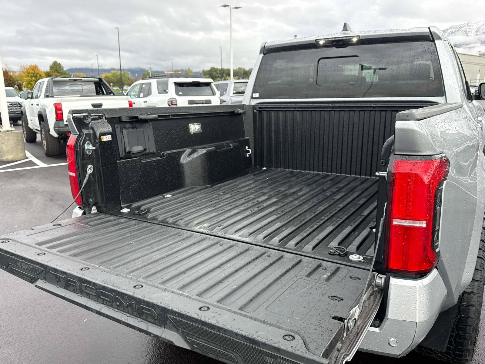 Used 2024 Toyota Tacoma Limited w/ Limited Package (LT) AWD/4WD image 16