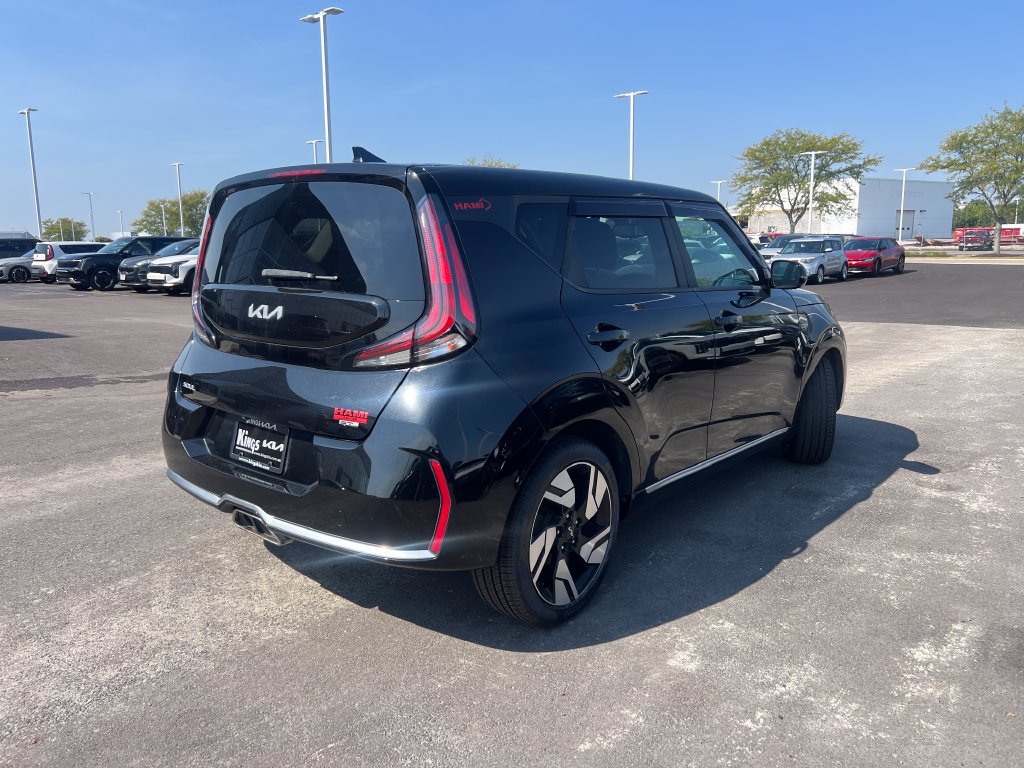 Certified 2023 Kia Soul GT-Line FWD image 4