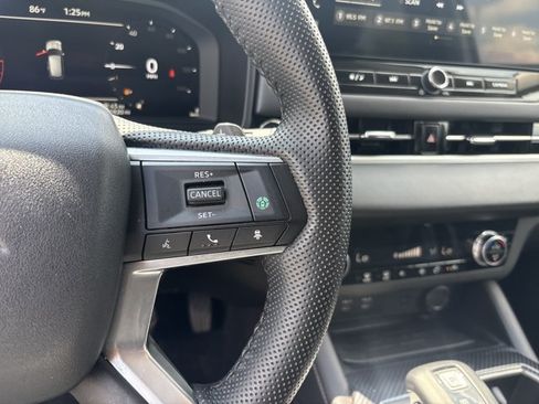 Used 2025 Mitsubishi Outlander SE FWD image 19