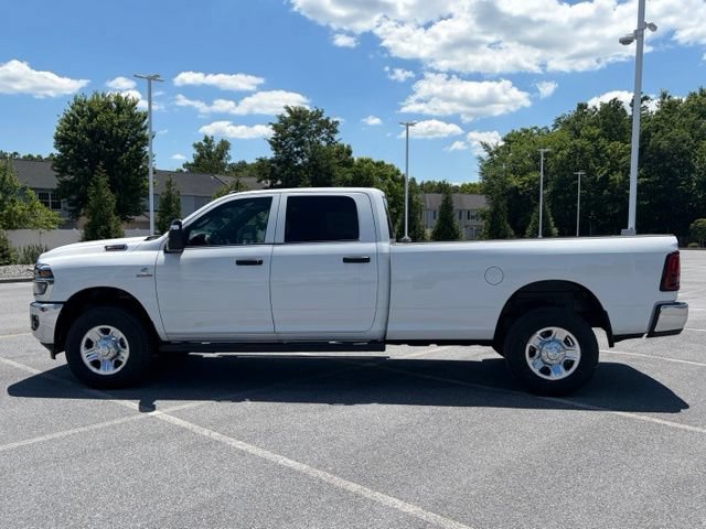 New 2026 RAM 3500 Tradesman AWD/4WD image 4