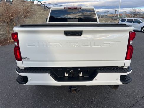 Used 2022 Chevrolet Silverado 2500 High Country w/ Technology Package image 14