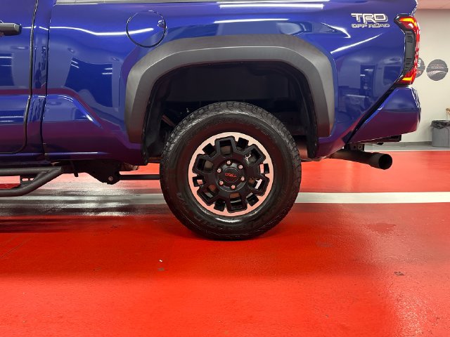 Used 2024 Toyota Tacoma TRD Off-Road AWD/4WD image 29