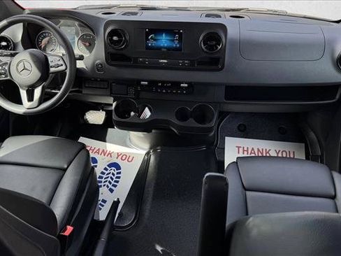 Used 2023 Mercedes-Benz Sprinter 2500 image 21