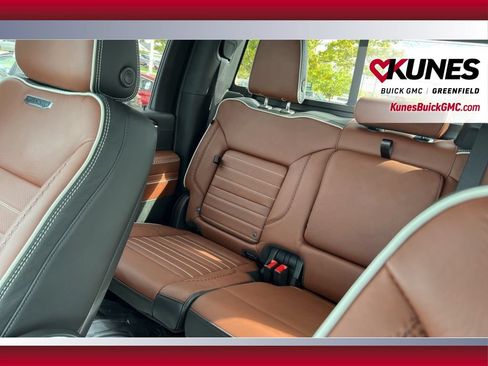 New 2026 GMC Sierra 3500 Denali Ultimate AWD/4WD image 33