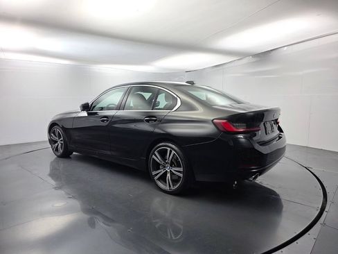 Used 2024 BMW 330i Sedan w/ Convenience Package RWD image 4