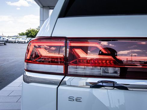 New 2026 Volkswagen Atlas SE FWD image 15
