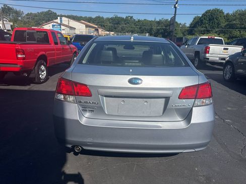 Used 2013 Subaru Legacy 2.5i Limited AWD/4WD image 7