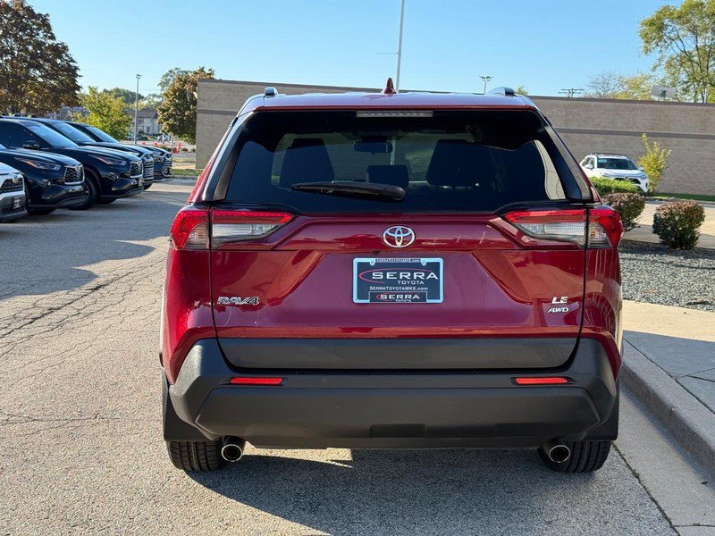 Used 2019 Toyota RAV4 LE w/ All Weather Liner Package AWD/4WD image 4