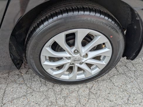 Used 2019 Nissan Sentra SV FWD image 26