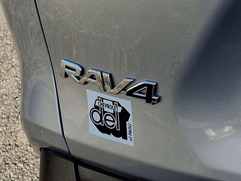 Used 2021 Toyota RAV4 XLE image 30