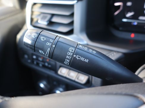 Certified 2024 GMC Yukon XL Denali image 24