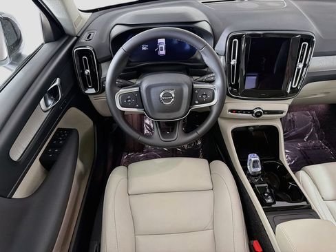 Certified 2026 Volvo XC40 B5 Plus w/ Protection Package Premier AWD/4WD image 23