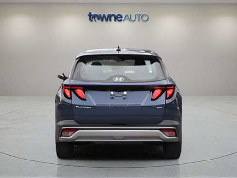 Used 2026 Hyundai Tucson SE AWD/4WD image 4