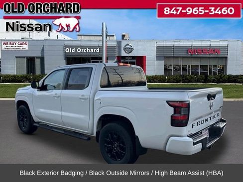 Used 2023 Nissan Frontier SV w/ Midnight Edition Package image 8