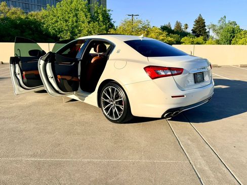 Used 2019 Maserati Ghibli GranLusso RWD image 63