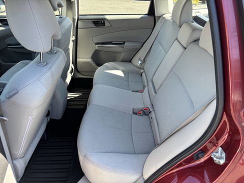 Used 2012 Subaru Forester 2.5X image 12