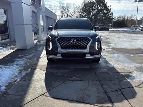 Used 2022 Hyundai Palisade Calligraphy w/ Winter Package image 7