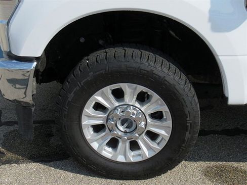 Used 2022 Ford F250 XLT image 9