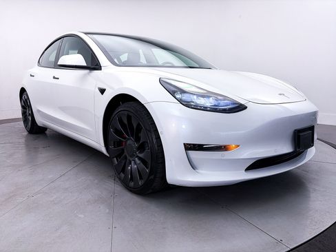 Used 2022 Tesla Model 3 Performance AWD/4WD image 9