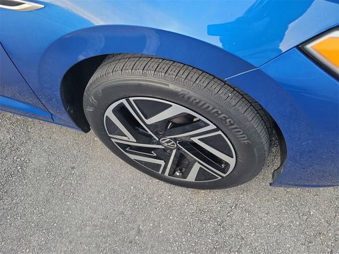 Used 2022 Volkswagen Jetta SEL image 5