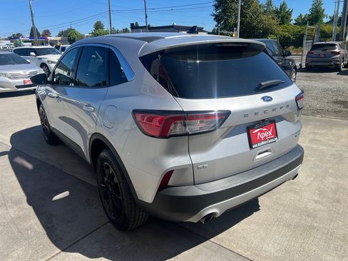 Used 2020 Ford Escape SE AWD/4WD image 5