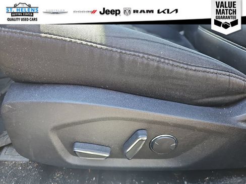 Used 2014 Ford Fusion SE FWD image 14