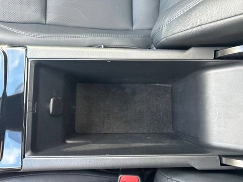 Used 2025 Toyota Camry XSE FWD image 27