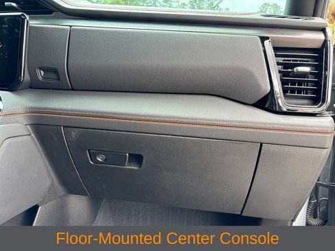 Used 2023 GMC Sierra 1500 AT4 w/ AT4 Premium Package AWD/4WD image 38