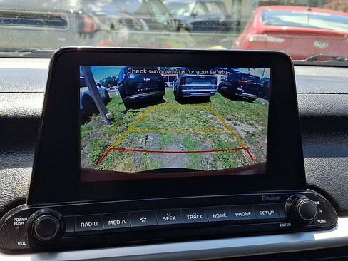Used 2020 Kia Forte LXS FWD image 17